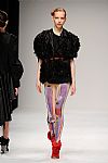 2010 Fall Winter', 'Eun Jeong', 'Full Length', 'FW10L_SW_Y_EUNJEONG_0053.jpg